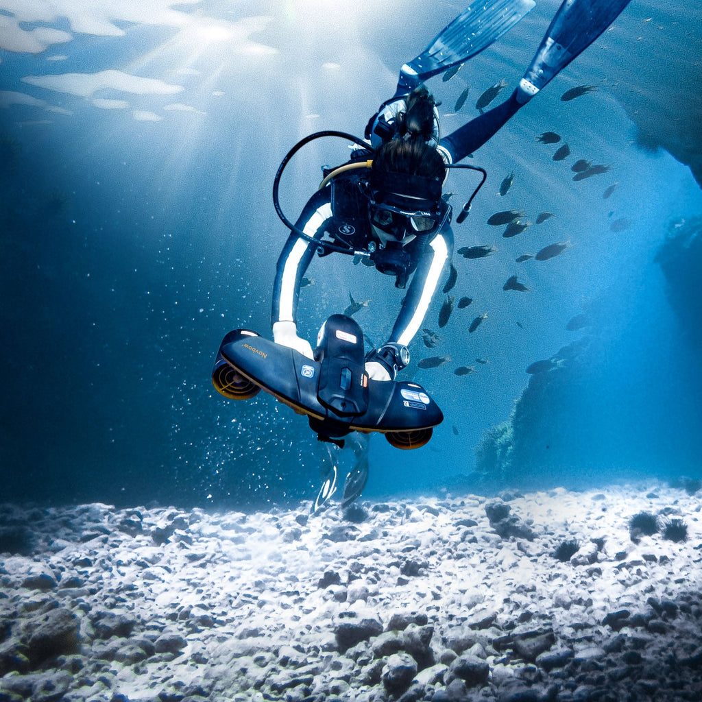 Navbow+ Underwater Smart Scooter, Real-time OLED display, 3-speed