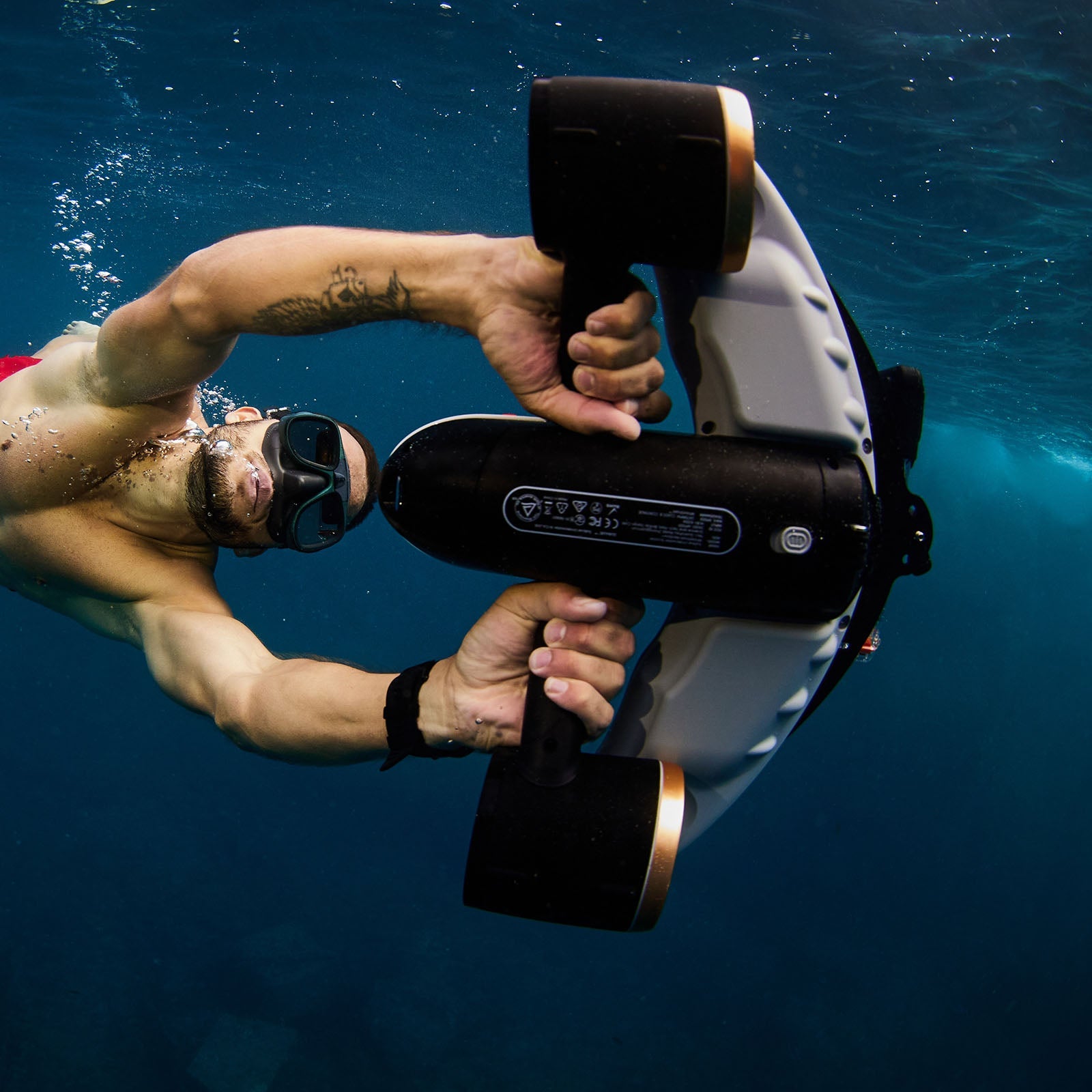 Navbow+ Underwater Smart Scooter, Real-time OLED display, 3-speed
