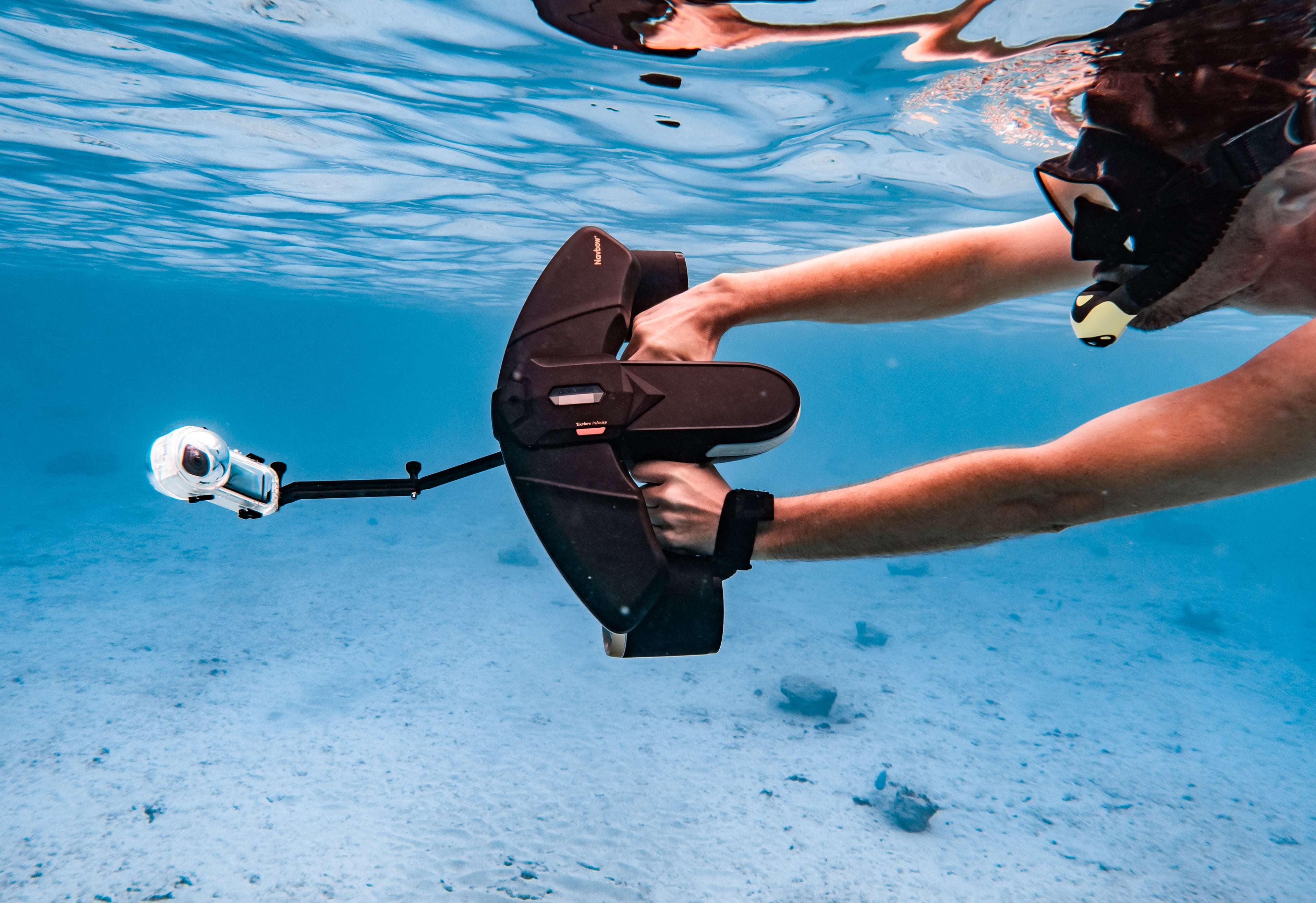 Navbow+ Underwater Smart Scooter, Real-time OLED display, 3-speed