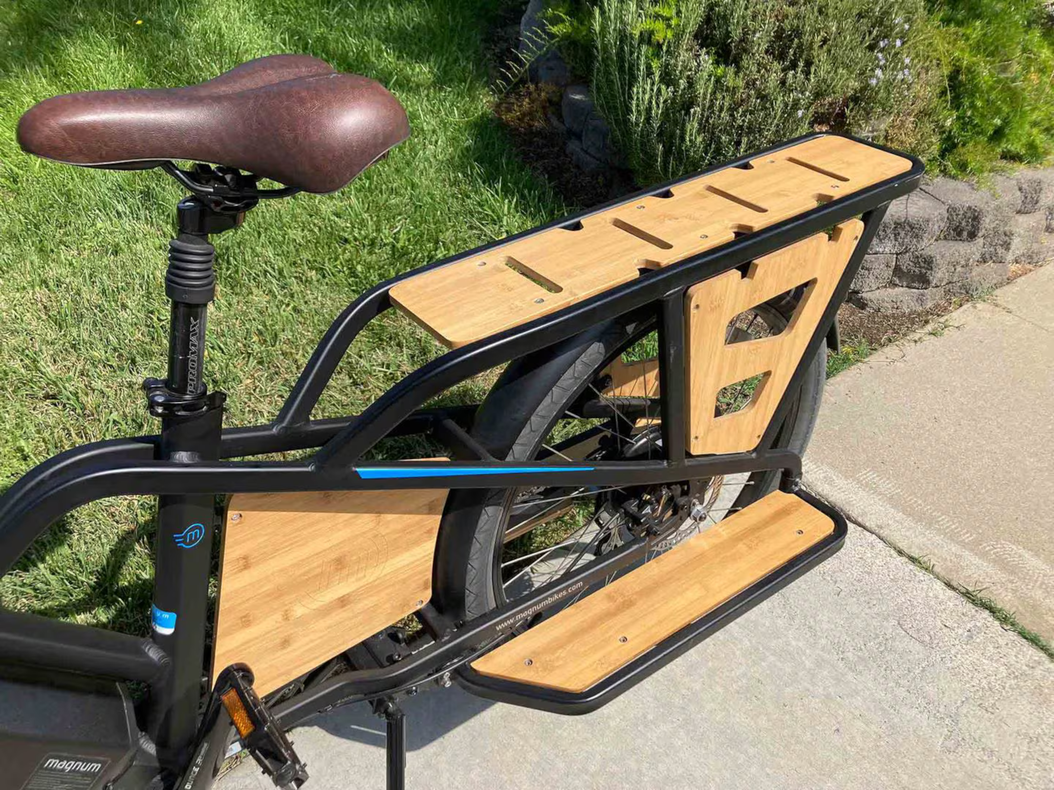 Magnum PAYLOAD - Utility Cargo 48V Electric Bike, eBike, Front/Rear Cargo Carriers, Front/Rear Lights, Unisex