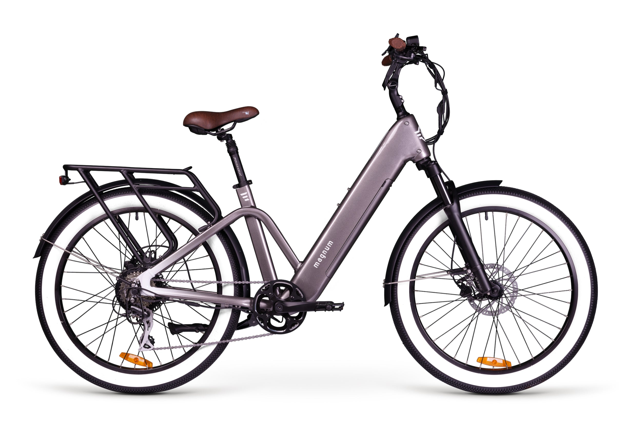 Pilot Hub Electric Bike, Low-step